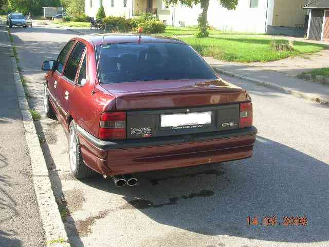 A 1990 Opel Vectra 2000 16v Koni sport fully Adjusteble all around